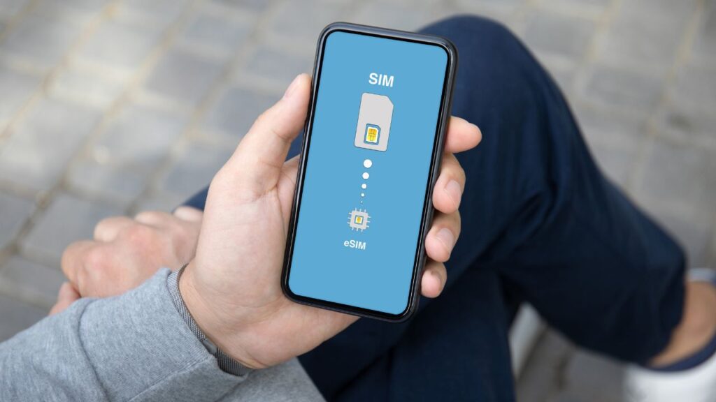 eSIM card क्या होता है? | eSIM के Benefits और नुकसान in Hindi 2024