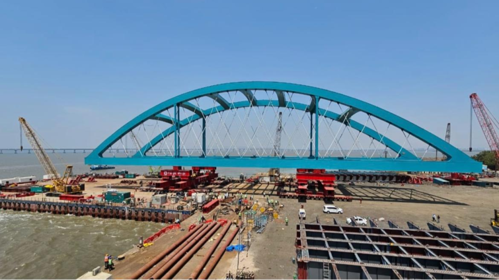 Mumbai ne kese banaya ek raat me 2000 tonne ka Bridge